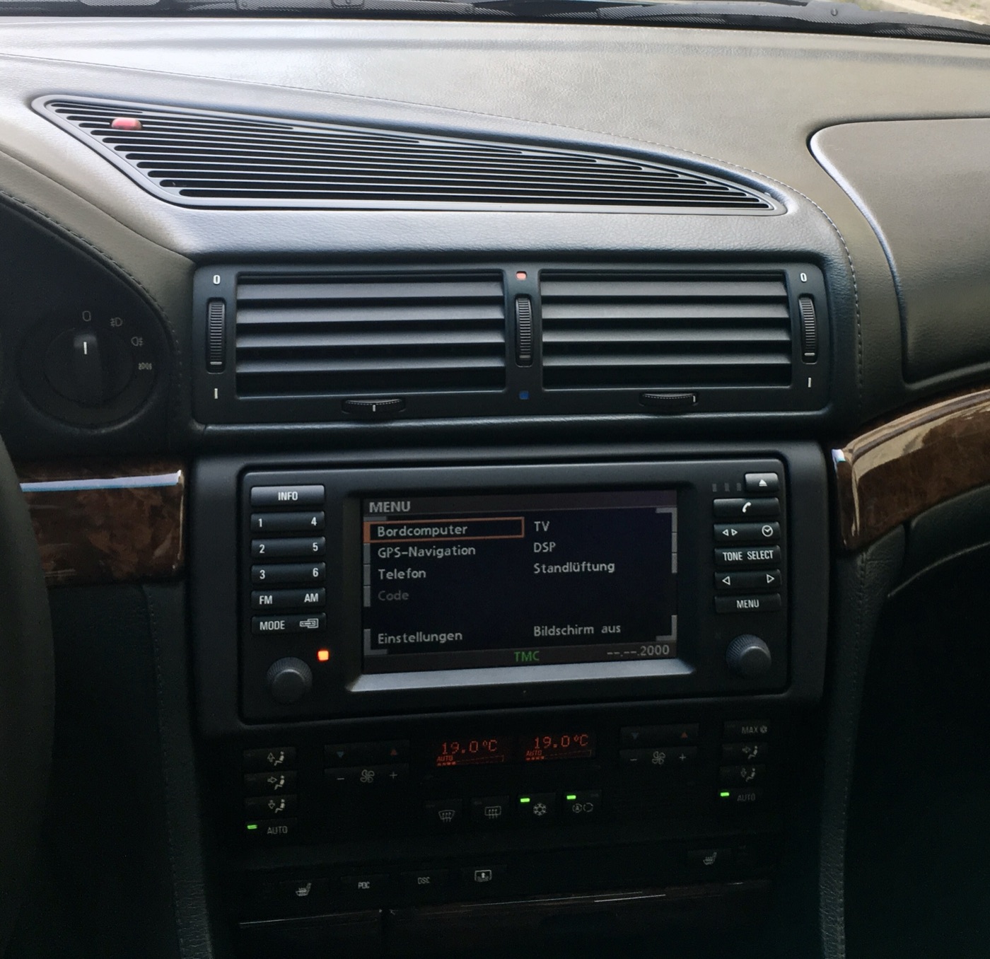 E38 Navigation Professional 16:9 ekran, ana menü